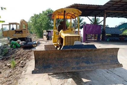 ขายรถแทร็กเตอร์D2-5P 5กระบอก สไลด์6ทิศทาง เครื่องดี ใบแทร็กเต็ม ระบบเลี้ยวปกติ รถพร้อมใช้งาน โทร0616613023แพรว