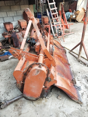 จอบหมุนโฮเวิร์ด ลุยงานหนัก 2.0 เมตร