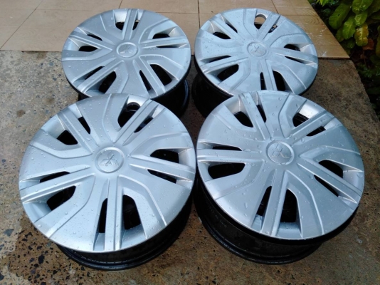 กระทะถอดป้ายแดงเก๋งมิตซูบิชิ ขอบ14 4รู100 พร้อมฝาครอบ ชุด 4วง กระทะถอดป้ายแดงเก๋งมิตซูบิชิ ขอบ14 4รู100 พร้อมฝาครอบ ชุด 4วง