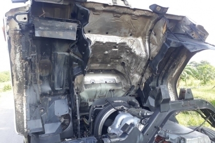 ขายครับ อีสุ เดก้า 6ล้อ เครื่อง200 แรง ปี48 ยุโร 2 หัวชัชชี. ยาว 7.2 ม. สวยเดิม ราคา 680,000 สนใจ 089-5367218 081-4252943