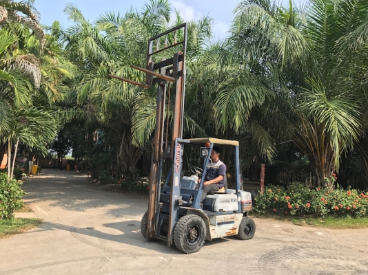 (ลดกระหน่ำ)ขายFORKLIFT KOMATSU FG20-11(2ตัน) สวยเดิมจากญี่ปุ่น ยังไม่เคยใช้ในไทย 125,000เท่านั้น!!