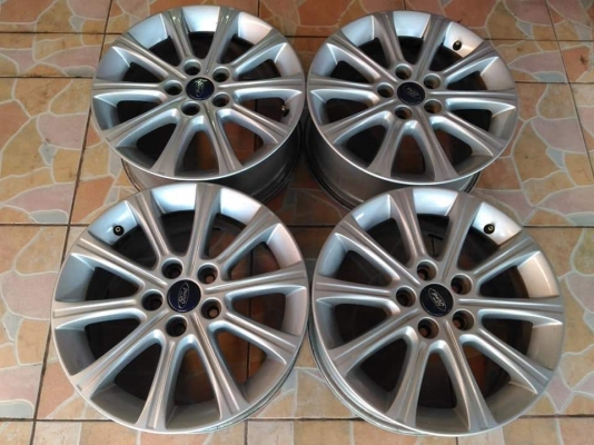 ล้อแม็กเปล่า Ford Focus ขอบ 16 สภาพสวย เดิมๆ ขายถูก ทั้งชุด 5900.- ล้อเดิมเทิร์นได้ติดตั้งฟรีค่ะ รับบัตรเครดิต ส่งทั่วไทยค่ะ