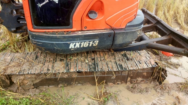 รถขุด KUBOTA KX1613