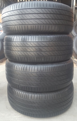 ขายยาง\% 215/60/16 ปี 16 MICHERLIN 3ST 4 เส้น