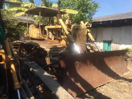 ขาย CAT-D-5-D ตีนเป็ด รถสวยพร้อมใช้งาน มีเอกสารชื้อขาย สภาพตามรูปครับ