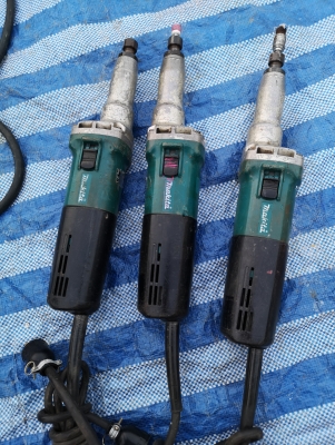 ขายเจียรคอยาว​แกน 8 มิล​ มือ2 ปรับรอบความเร็วได้ ยี่ห้อ​ MAKITA​ .รุ่น​ GD0810 กำลัง​ 750​W