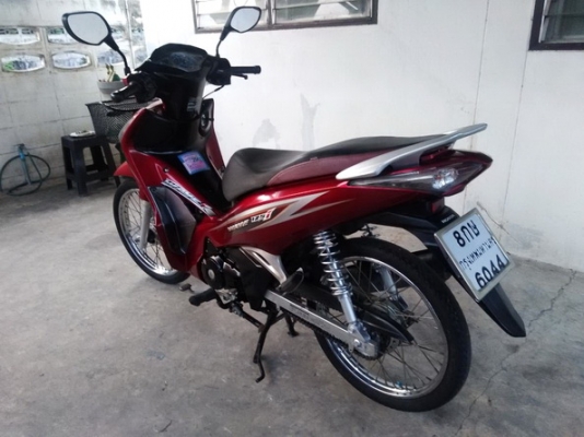 ขายHonda Wave125i(ปลาวาฬ)ปี57 สตาร์ทมือ