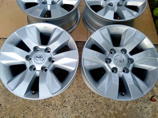 ล้อแม็กรีโว่ ขอบ17 6รู139.7 ถอดป้ายแดง ชุด4วง