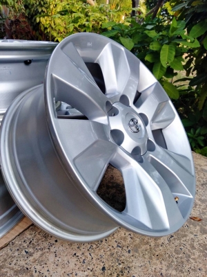 ล้อแม็กรีโว่ ขอบ17 6รู139.7 ถอดป้ายแดง ชุด4วง