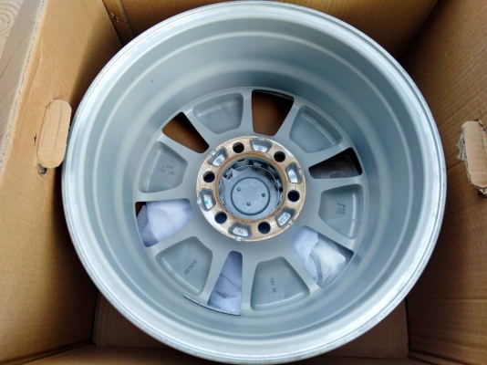 ล้อแม็กรีโว่ ขอบ17 6รู139.7 ถอดป้ายแดง ชุด4วง