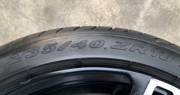 ล้ออะไหล่ ล้อแม็ก Lenso ขอบ 18 พร้อมยาง 235-40-18 Pirelli ปี 15 แม็กไม่ดุ้ง ไม่คด ดอกยางหนาปึก