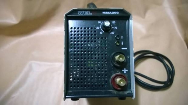 ตู้เชื่อมอินเวอร์เตอร์ WEL-D MMA 200