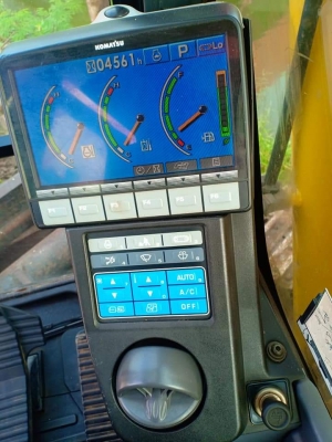 ขายจ้า..KOMATSU PC78US-8. เก่านอกแท้  ปี 2011  เดิมๆๆมีลายแย๊ก   พร้อมผานดัน  4,xxx ชั่วโมง  พร้อมใช้ โทร 089-3818694 จ๊อย