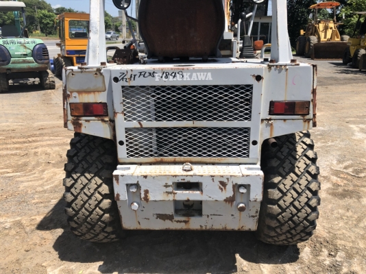 ขายรถตัก FURUKAWA FL35-2 เครื่องยนต์ 3 สูบ ระบบเลี้ยวเอวอ่อน 2000 ชม สมบูรณ์พร้อมใช้ครับ FROM JAPAN ติดต่อ 063-9316985 ID LINE : 0639316985