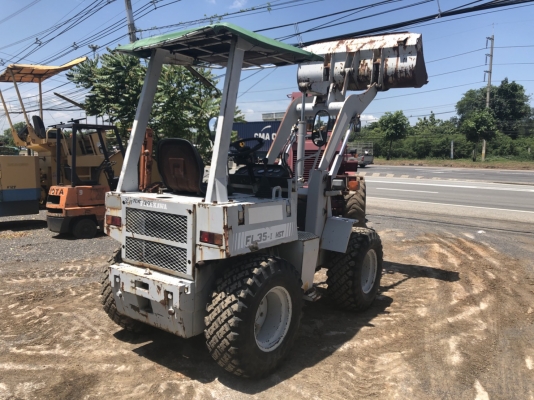 ขายรถตัก FURUKAWA FL35-2 เครื่องยนต์ 3 สูบ ระบบเลี้ยวเอวอ่อน 2000 ชม สมบูรณ์พร้อมใช้ครับ FROM JAPAN ติดต่อ 063-9316985 ID LINE : 0639316985