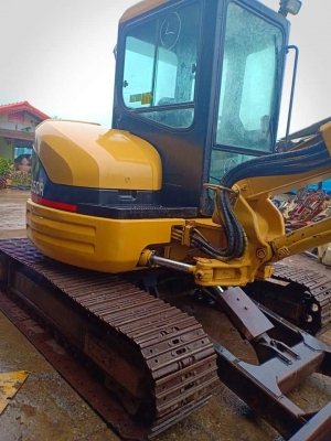 มาใหม่จ้า CATERPILLAR. 305CCR. เก่านอกแท้  สภาพสวย เดิมๆๆ  มีผานดัน  เครื่องปั๊มดี 3,xxx. ชั่วโมง  พร้อมใช้  โทร 089-3818694 จ๊อย..