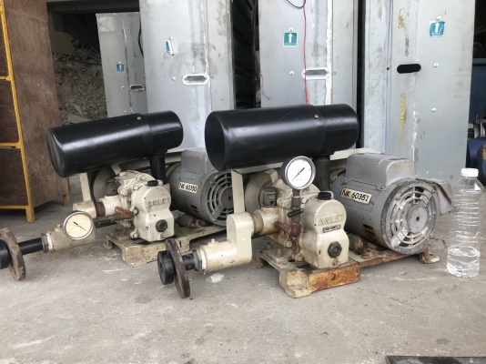 ขายรูทโบลเวอร์อัดอากาศ Anlet made in Japan พร้อมมอเตอร์ Mitsubishi 1HP. 220V ไฟบ้าน สภาพสวย พร้อมใช้งาน มี 2ชุด ราคาชุดละ 6,800 บาทครับ