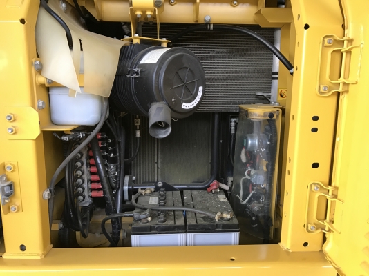 ขาย KOMATSU PC130-8 สภาพสวยๆ พร้อมใช้งาน 4800 ชั่วโมง(PM7000ชม) ชมรถได้ทุกวัน สนใจติดต่อ 081-4283210