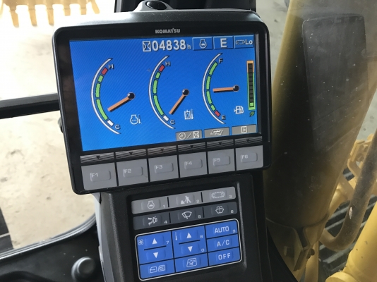 ขาย KOMATSU PC130-8 สภาพสวยๆ พร้อมใช้งาน 4800 ชั่วโมง(PM7000ชม) ชมรถได้ทุกวัน สนใจติดต่อ 081-4283210