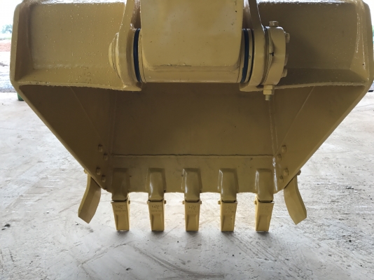 ขาย KOMATSU PC130-8 สภาพสวยๆ พร้อมใช้งาน 4800 ชั่วโมง(PM7000ชม) ชมรถได้ทุกวัน สนใจติดต่อ 081-4283210