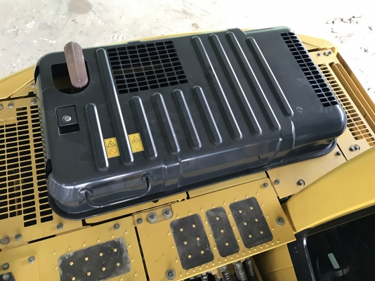 ขาย KOMATSU PC130-8 สภาพสวยๆ พร้อมใช้งาน 4800 ชั่วโมง(PM7000ชม) ชมรถได้ทุกวัน สนใจติดต่อ 081-4283210