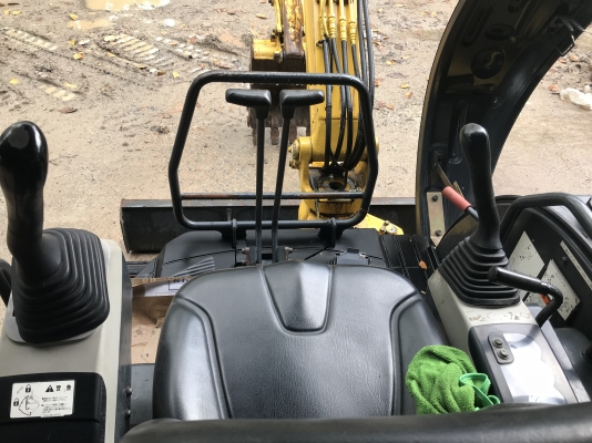 ขายรถขุด komatsu pc35mr-2