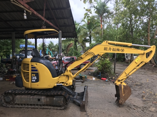 ขายรถขุด komatsu pc35mr-2