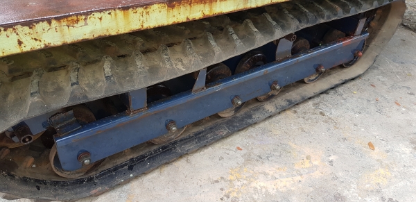 รถแทรคยางการเกษตร   กะบะ 1.10 x 1.70 ซ.ม.