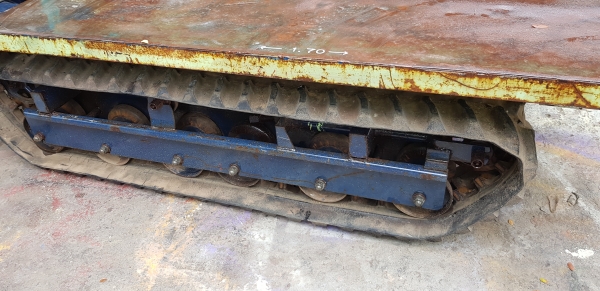 รถแทรคยางการเกษตร   กะบะ 1.10 x 1.70 ซ.ม.