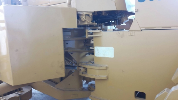 ขาย รถบดเขื่อน CAT 815B ขาย รถบดเขื่อน CAT 815B