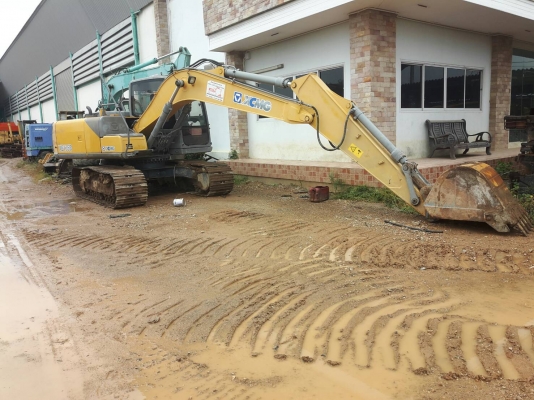 ขาย รถแบคโฮ XCMG135B