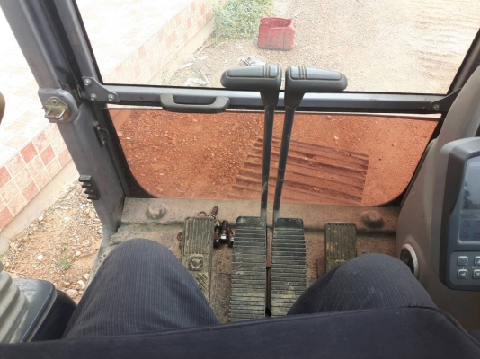 ขาย รถแบคโฮ XCMG135B ขาย รถแบคโฮ XCMG135B