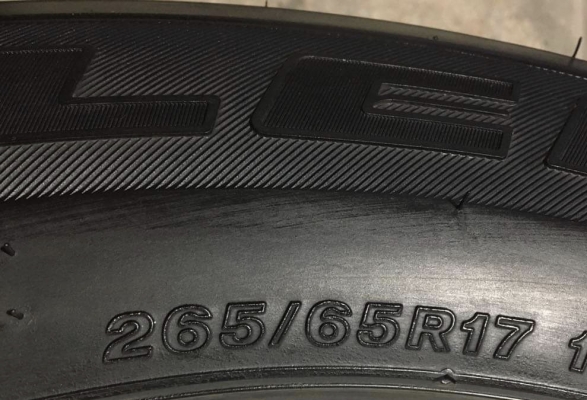 ยาง Bridgestone 265-65-17 ปลายปี 17 สภาพน้องๆป้ายแดง