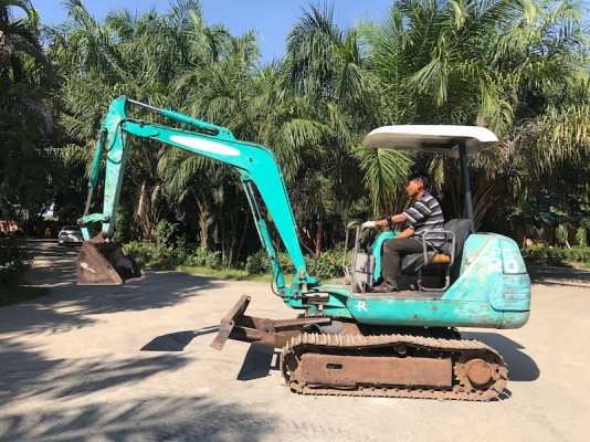 (ลดกระหน่ำ)ขายKOMATSU PC20-7 คอนโทลน้ำมัน ปั้มแรง สวยเดิมจากญี่ปุ่น ทำงานสมบูรณ์ทุกระบบ รับรองไม่ผิดหวัง 235,000 เท่านั้น!!