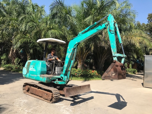 (ลดกระหน่ำ)ขายKOMATSU PC20-7 คอนโทลน้ำมัน ปั้มแรง สวยเดิมจากญี่ปุ่น ทำงานสมบูรณ์ทุกระบบ รับรองไม่ผิดหวัง 235,000 เท่านั้น!!