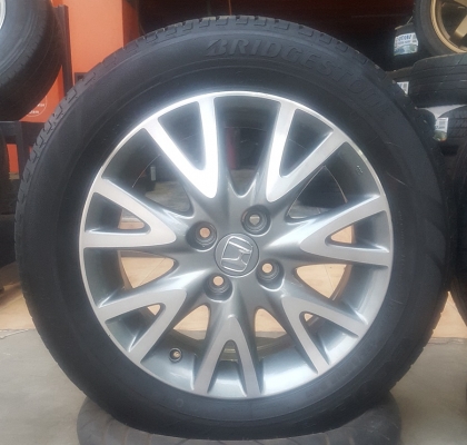 ขายล้อ Honda City Society 15 ยางปี16  4 ล้อ