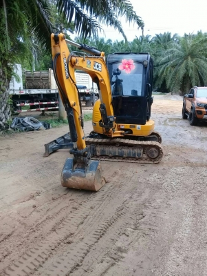 ขายรถแบคโฮ JCB ไมล์ 1000 ชม.ราคา 450000 ขายรถแบคโฮ JCB ไมล์ 1000 ชม.ราคา 450000