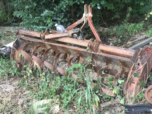 ขายด่วน รถไถ L34 2เพลา มีตัวตีดิน ตัวนวดดิน โรตารี่ตีดิน ไม่มีชุดดัน รถวิ่ง1500ชม มีเอกสารซื้อขาย เพียง 180000 บาท ขายด่วน รถไถ L34 2เพลา มีตัวตีดิน ตัวนวดดิน โรตารี่ตีดิน ไม่มีชุดดัน รถวิ่ง1500ชม มีเอกสารซื้อขาย เพียง 180000 บาท