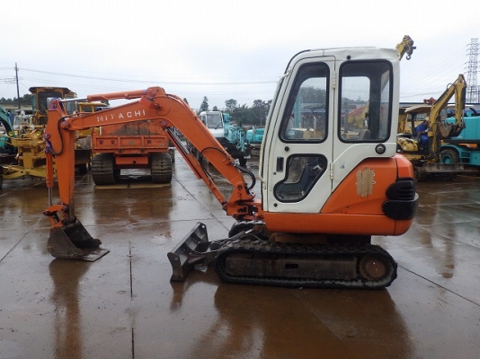 ขาย รถแม็คโคร HITACHI EX25-2 พร้อมใช้งาน นำเข้าเองจากประเทศญี่ปุ่น ติดต่อ 063-9316985 ID LINE : 0639316985 ครับ