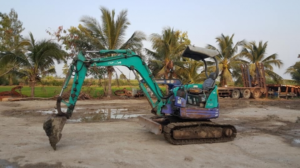 ขายรถขุด KOMATSU PC30FR-1 เครื่องKomatsu เครื่องยนต์3D82 ขนาด 3 สูบ คอนโทรลน้ำมัน ปั้มนิ้ว แทรคเหล็ก ใบมีด มีหลังคา รถเก่าบริษัท สภาพพร้อมใช้งาน รถขายตามสภาพ (มีลายเจาะ ขายพร้อมหัวกระแทกและบุ้งกี๋) ขายรถขุด KOMATSU PC30FR-1 เครื่องKomatsu เครื่องยนต์3D82 ขนาด 3 สูบ คอนโทรลน้ำมัน ปั้มนิ้ว แทรคเหล็ก ใบมีด มีหลังคา รถเก่าบริษัท สภาพพร้อมใช้งาน รถขายตามสภาพ (มีลายเจาะ ขายพร้อมหัวกระแทกและบุ้งกี๋)
