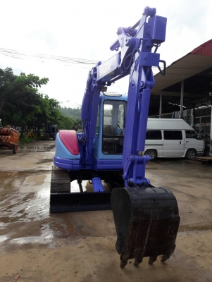 ขายรถขุด Komatsu PC50UU-2E เครื่องยนต์4D88E 4สูบ คอนโทรลน้ำมัน ปั้มนิ้ว แทรคเหล็ก แขนสไลด์ รุ่นพิเศษแขนยืดเลื่อนได้ ถังทรายพิเศษ มีตู้(เก๋ง) เร่งไฟฟ้า รถเก่านอก มีเอกสาร