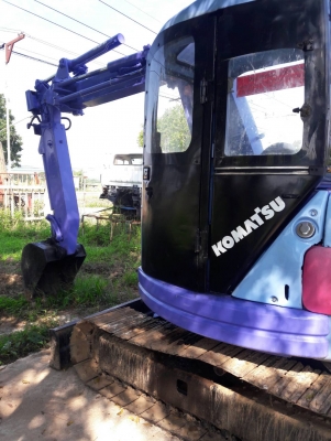ขายรถขุด Komatsu PC50UU-2E เครื่องยนต์4D88E 4สูบ คอนโทรลน้ำมัน ปั้มนิ้ว แทรคเหล็ก แขนสไลด์ รุ่นพิเศษแขนยืดเลื่อนได้ ถังทรายพิเศษ มีตู้(เก๋ง) เร่งไฟฟ้า รถเก่านอก มีเอกสาร