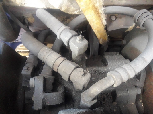 ขายรถขุด Komatsu PC50UU-2E เครื่องยนต์4D88E 4สูบ คอนโทรลน้ำมัน ปั้มนิ้ว แทรคเหล็ก แขนสไลด์ รุ่นพิเศษแขนยืดเลื่อนได้ ถังทรายพิเศษ มีตู้(เก๋ง) เร่งไฟฟ้า รถเก่านอก มีเอกสาร