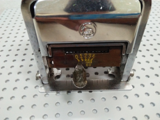 เครื่องตีเบอร์ อัตโนมัติเเบบหนา 8 หลัก Lion Auto - NumBer B-78 Japan มือสองสภาพดี