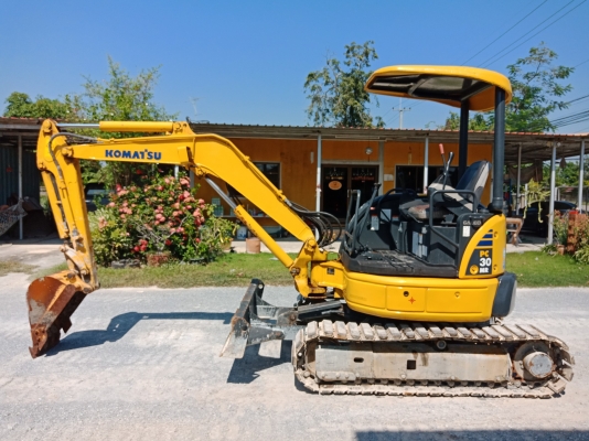 มาใหม่ ถึงไทยแล้วคับ KOMATSU PC 30MR-2 จากญี่ปุ่น 800ชั่วโมง สวยมาก โทร.086-303-9797 กู๋อ๋า