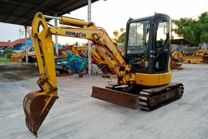ขาย KOMATSU PC 30MR-2 นำเข้าจากญี่ปุ่นโดยตรง ชั่วโมงทำงานน้อย พร้อมตู้เก๋งสวยๆ โทร.090-986-2521 อ๊อบ