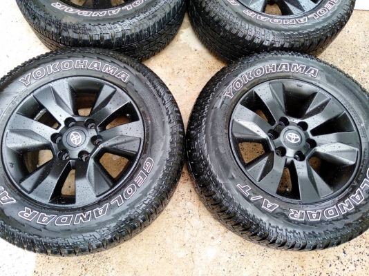 ล้อแม็กรีโว่ ขอบ17 6รู139.7 พร้อมยางโยโกฮาม่า AT 265/65R17 ปี17 ชุด4ล้อ