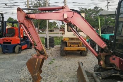 ถึงไทยแล้วจ้า KOMATSU PC 30MR-3 นำเข้าจากญี่ปุ่นโดยตรง ชั่วโมงทำงานน้อย พร้อมตู้เก๋งสวยๆ โทร.090-986-2521 อ๊อบ