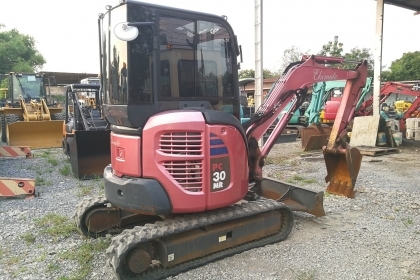 ถึงไทยแล้วจ้า KOMATSU PC 30MR-3 นำเข้าจากญี่ปุ่นโดยตรง ชั่วโมงทำงานน้อย พร้อมตู้เก๋งสวยๆ โทร.090-986-2521 อ๊อบ