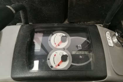 ถึงไทยแล้วจ้า KOMATSU PC 30MR-3 นำเข้าจากญี่ปุ่นโดยตรง ชั่วโมงทำงานน้อย พร้อมตู้เก๋งสวยๆ โทร.090-986-2521 อ๊อบ